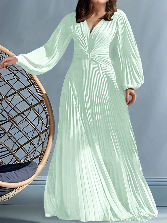 A Line Princess V Neck Plus Size Mother Of The Bride Dresses With Ruched