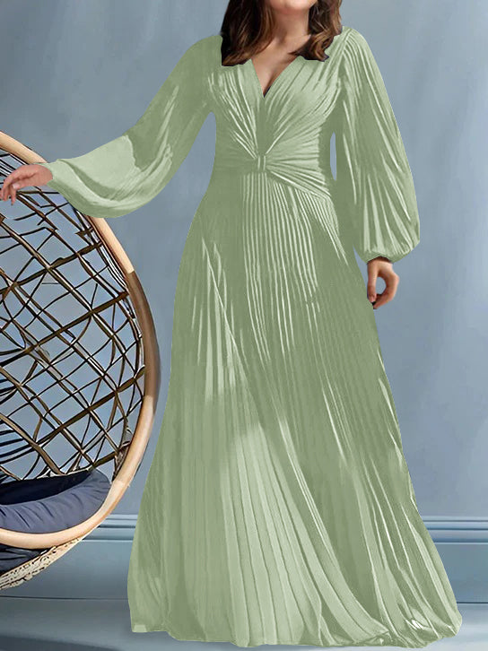 A Line Princess V Neck Plus Size Mother Of The Bride Dresses With Ruched