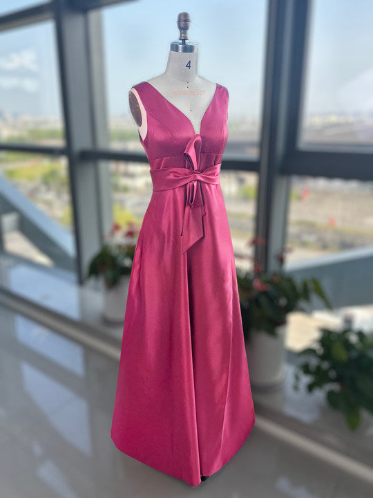 A Line Princess V Neck Sleeveless Mother Of The Bride Dresses With Split Side