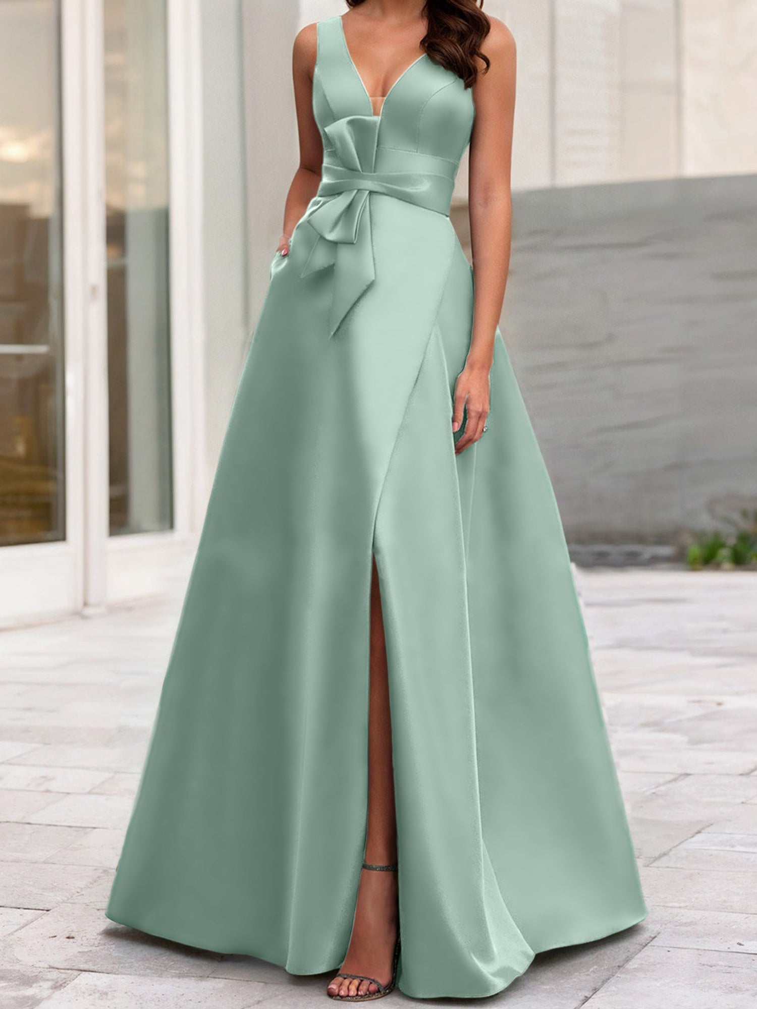A Line Princess V Neck Sleeveless Mother Of The Bride Dresses With Split Side