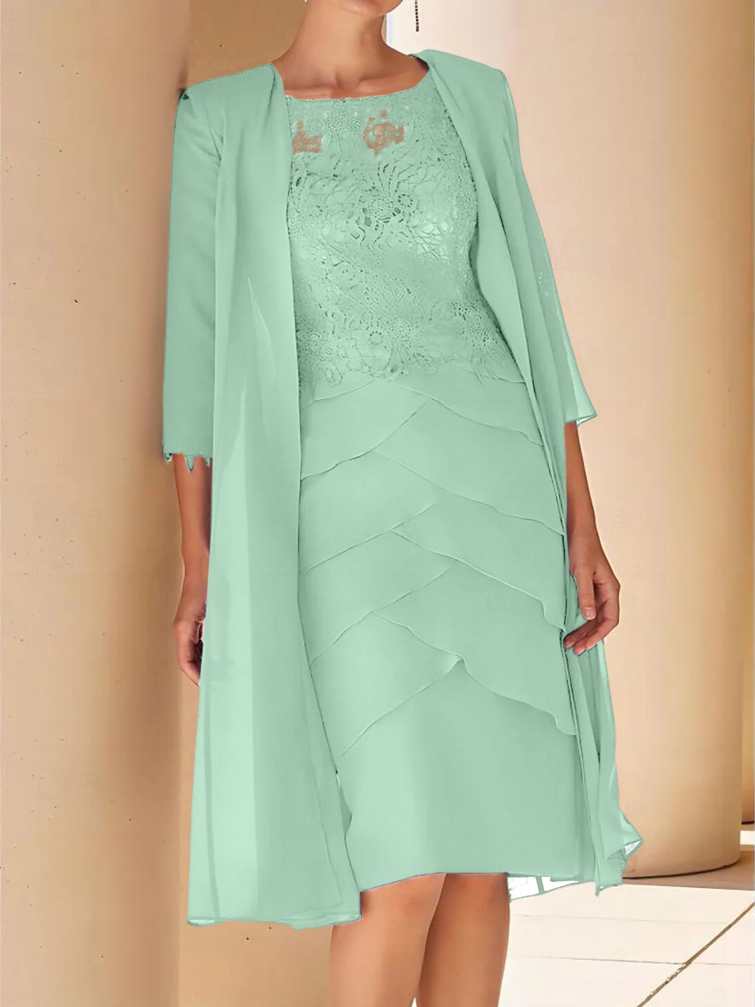 Sheath Column Jewel Neck Short Sleeves Knee Length Mother Of The Bride Dresses With Lace