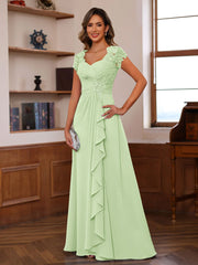 A-Line/Princess V-Neck Short Sleeves Pleated Mother of the Bride & Groom Dresses with Ruffles & Appliques