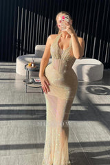 Chic Halter Neck Sleeveless Long Mermaid Formal Dress With Pleated