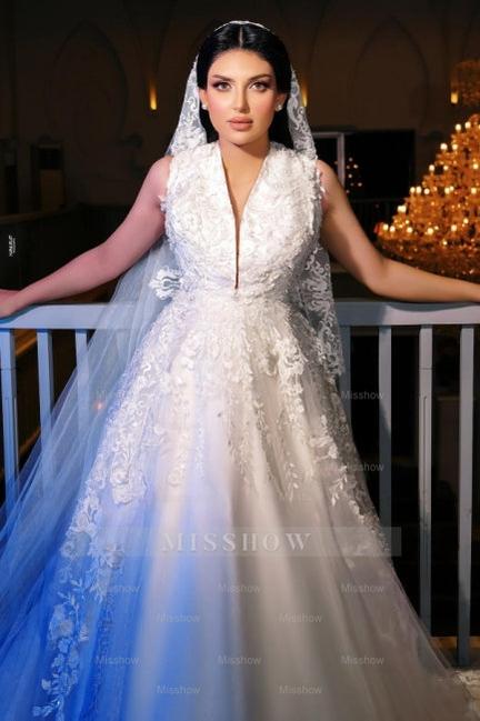 A-Line Charming V-Neck Sleeveless Tulle Floor-Length Wedding Dresses with Appliques