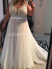 A-Line/Elegant Straps Sleeveless Applique Tulle Plus Size Prom Evening Dresses