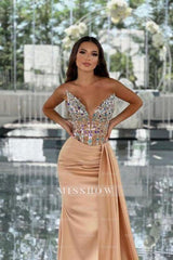 Amazing Column Satin V-Neck Sleeveless Prom Evening Dresses With Beading