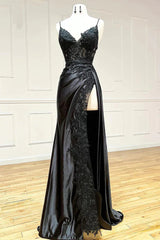 Amazing Long Black V-neck Spaghetti Straps Lace Sleeveless Prom Dress With Slit
