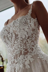 Amazing White A-Line Spaghetti Strap Sleeveless Beaded Cathedral Train Lace Long Tulle Wedding Dresses With Appliques