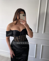 Attractive Black Off-The-Shoulder Sleeveless Mermaid Formal Dress with Front Split