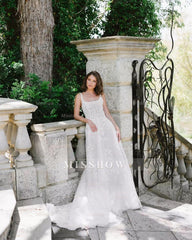 Beautiful A-Line Lace Scoop Sleeveless White Long Wedding Dress With Appliques