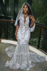 Beautiful Long Gold Mermaid Sleeveless Glitter Prom Dress with Veil