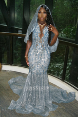 Beautiful Long Gold Mermaid Sleeveless Glitter Prom Dress with Veil