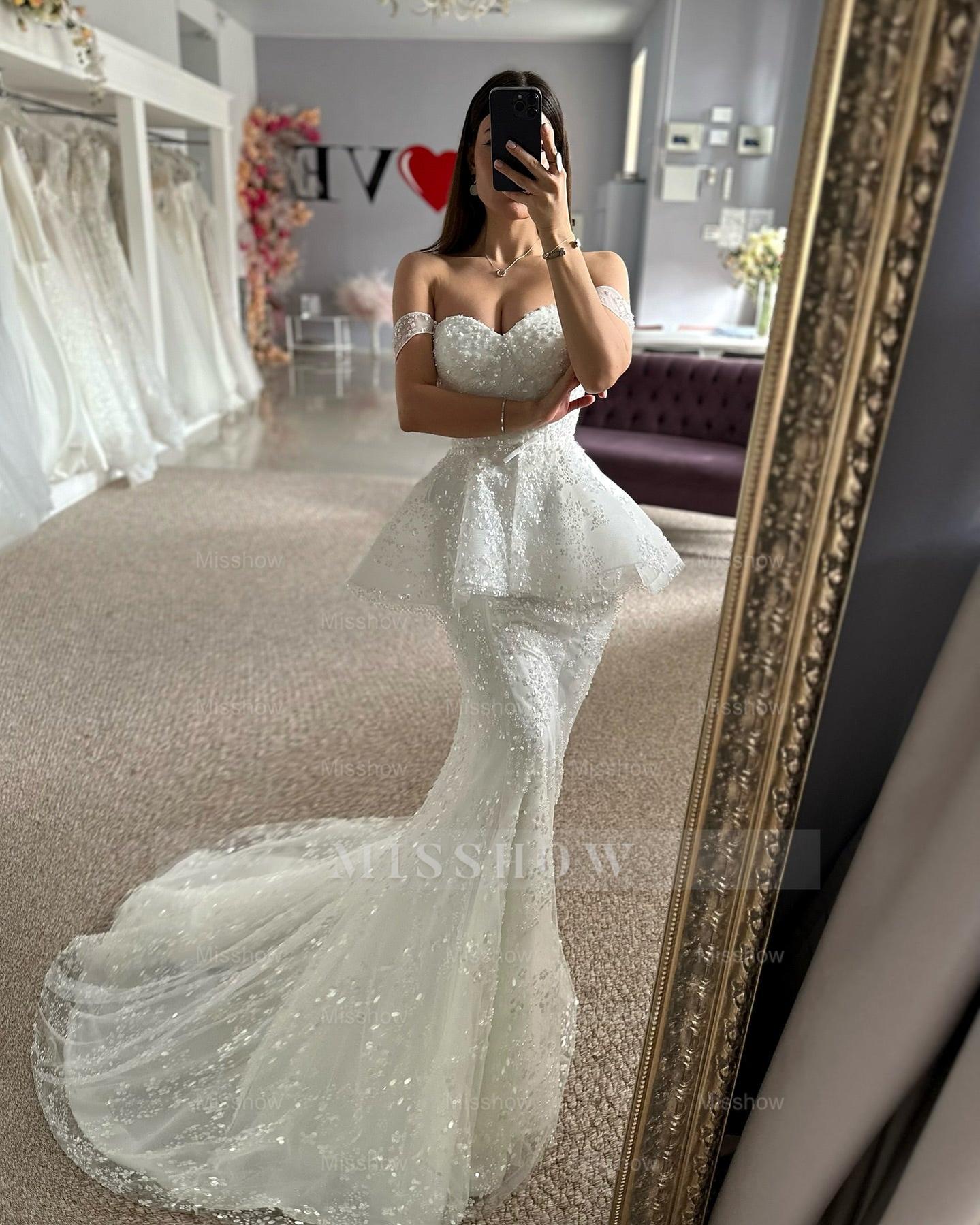 Beautiful Mermaid Tulle Lace Sweetheart Sleeveless White Wedding Dresses With Appliques