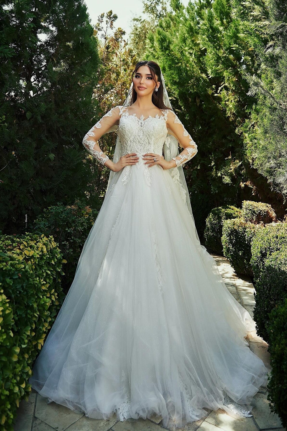 Beautiful White A-Line Sweetheart Long Sleeves Long Tulle Wedding Dresses With Appliques