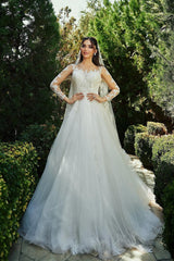 Beautiful White A-Line Sweetheart Long Sleeves Long Tulle Wedding Dresses With Appliques