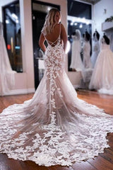 Beautiful White Mermaid V-Neck Spaghetti Strap Lace Sleeveless Backless Cathedral Train Tulle Wedding Dresses With Appliques