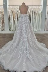 Beautiful White Spaghetti Strap A-Line V-Neck Sleeveless Backless Long Tulle Wedding Dresses With Appliques