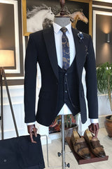 Bespoke Navy Blue Three-Piece Peaked Lapel Business Attire