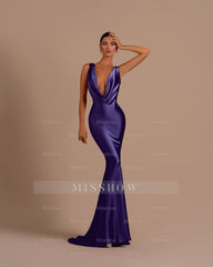 Black Deep V Neck Sleeveless Mermaid Long Formal Dress With Pleated