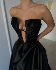 Black Satin Ball Gown Formal Dress Deep-V Cutout Sleeveless Open Back Split Front Sweep Train Evening Gown