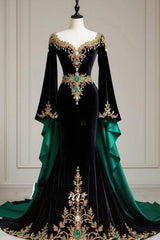 Black Sweetheart Long Sleeve Mermaid Velvet Applique Rhinestone Floor Formal Evening Gown