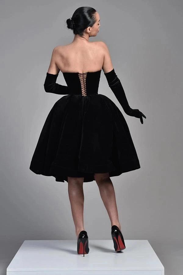 Black Velvet Strapless Corset Cocktail Dress Crystal Floral Applique Lace-Up Back A-Line Mini Gown Old Hollywood Glamour