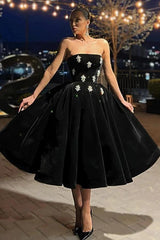 Black Velvet Strapless Corset Cocktail Dress Crystal Floral Applique Lace-Up Back A-Line Mini Gown Old Hollywood Glamour