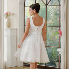 Charming A-Line Tulle Polyester Scoop Sleeveless Off White Prom Dresses With Sequined