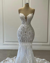 Charming Long White Sweetheart Mermaid Lace Sleeveless Wedding Dress