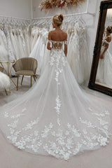 Charming White A-Line Lace Off-The-Shoulder Sleeveless Cathedral Train Tulle Wedding Dresses With Appliques