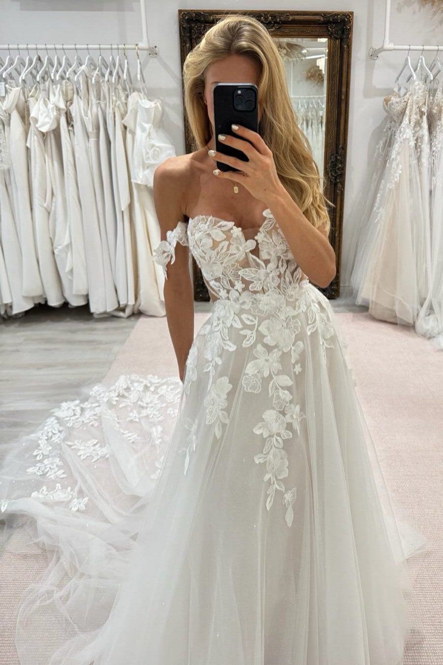 Charming White A-Line Lace Off-The-Shoulder Sleeveless Cathedral Train Tulle Wedding Dresses With Appliques