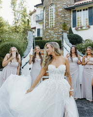 Charming White A-Line Sweetheart Sleeveless Front Split Long Tulle Wedding Dress With Appliques