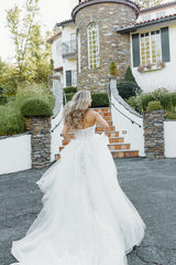 Charming White A-Line Sweetheart Sleeveless Front Split Long Tulle Wedding Dress With Appliques