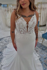 Charming White Lace Mermaid V-Neck Spaghetti Strap Sleeveless Backless Cathedral Train Satin Wedding Dresses