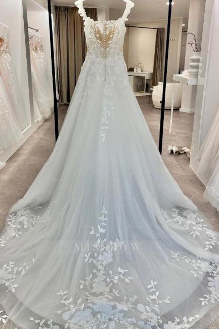 Charming White Sweetheart Spaghetti Strap A-Line Sequined Sleeveless Court Train Tulle Wedding Dresses With Appliques