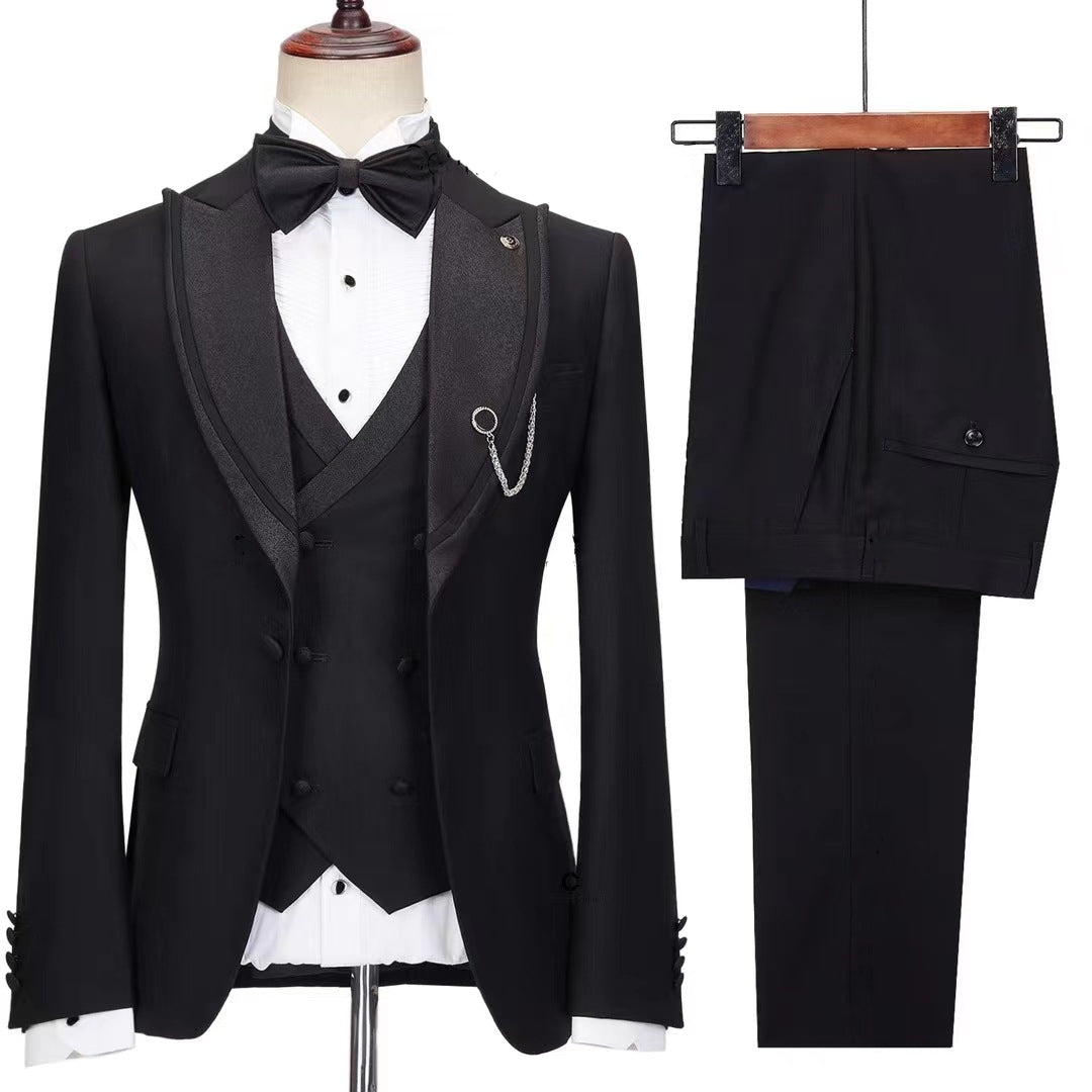 Chic Black Peak Lapel Three-Piece Prom Suit