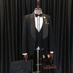 Chic Black Three-Piece Shawl Lapel Wedding Men’s Suit