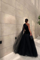 Chic Black Tulle One Shoulder Sleeveless Ball Gown Long Formal Dress