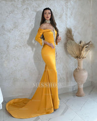 Chic Gold Mermaid High-Neck One-Shoulder 3/4 Sleeves Beaded Split Satin Formal Dress With Rhinestones