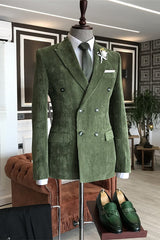 Chic Green Peaked Lapel Double-Breasted Corduroy Prom Suit For Men