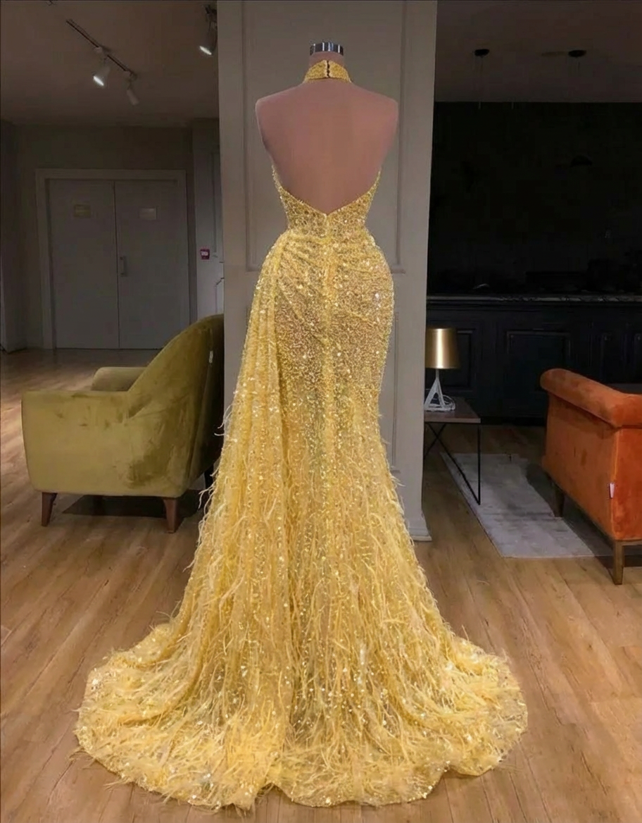 Chic Halter Sequins Sleeveless Slim Pleated Long Formal Dress With Feathers