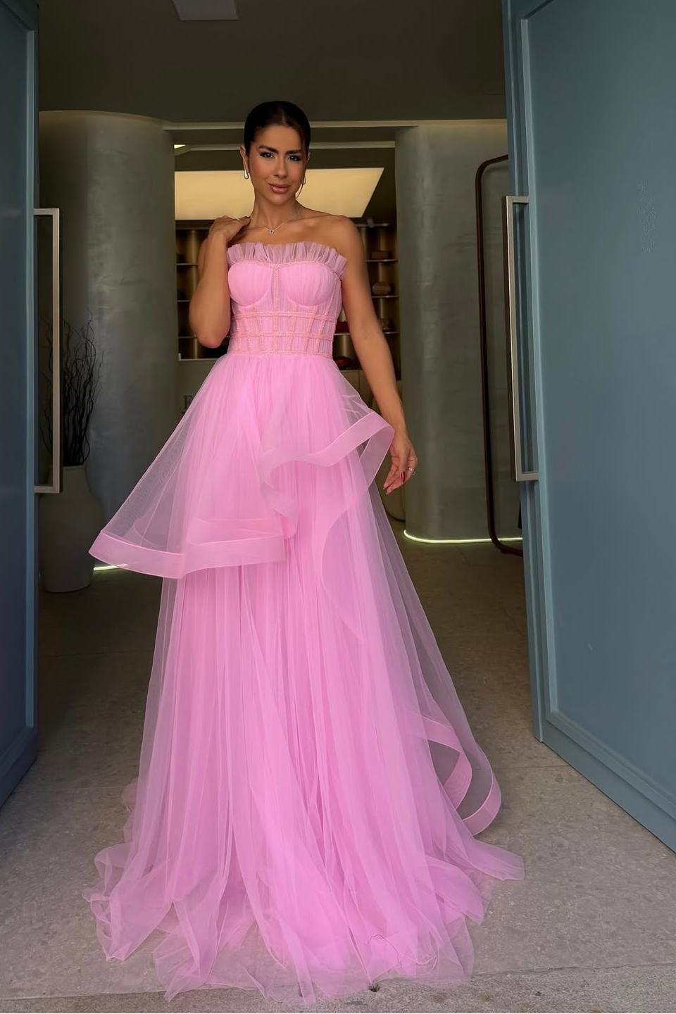 Chic Tulle Strapless Sleeveless Long Formal Dress With Pleated