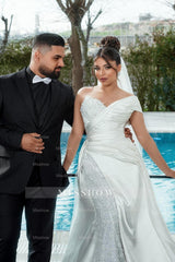 Chic White Mermaid Sweetheart One-Shoulder Sleeveless Sequined Lace Panel Train Satin Wedding Dresses With Appliques