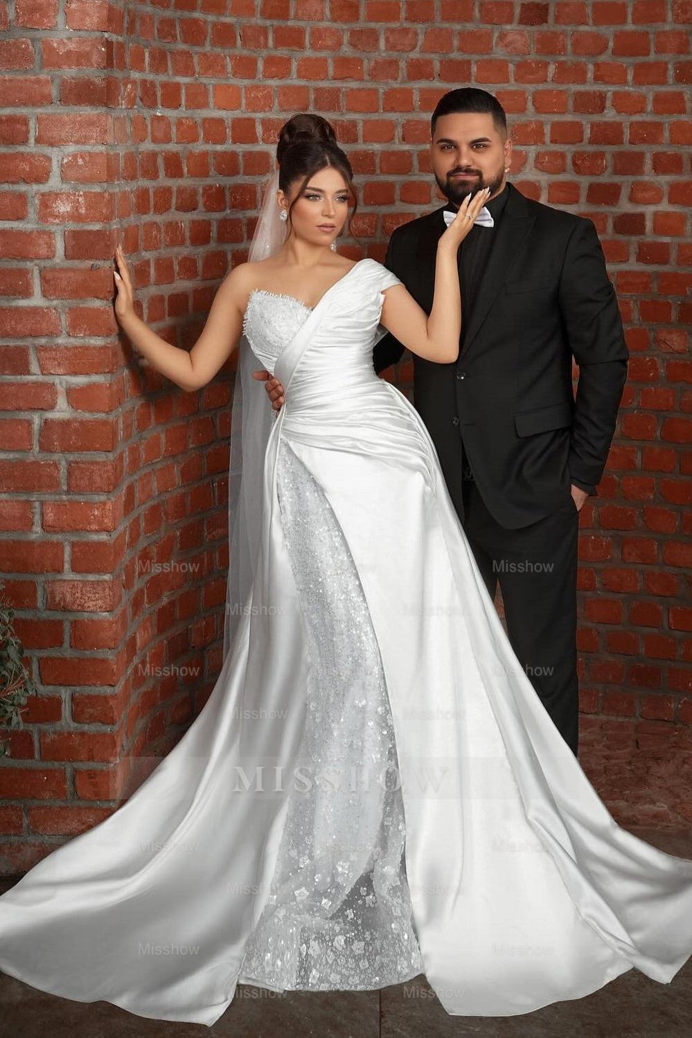 Chic White Mermaid Sweetheart One-Shoulder Sleeveless Sequined Lace Panel Train Satin Wedding Dresses With Appliques