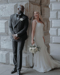 Chic White Mermaid Sweetheart Sleeveless Beaded Sequined Long Wedding Dress