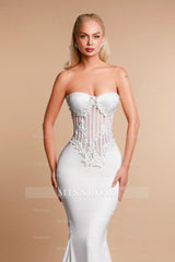 Chic White Mermaid Sweetheart Sleeveless Sweep Train Satin Wedding Dresses With Appliques