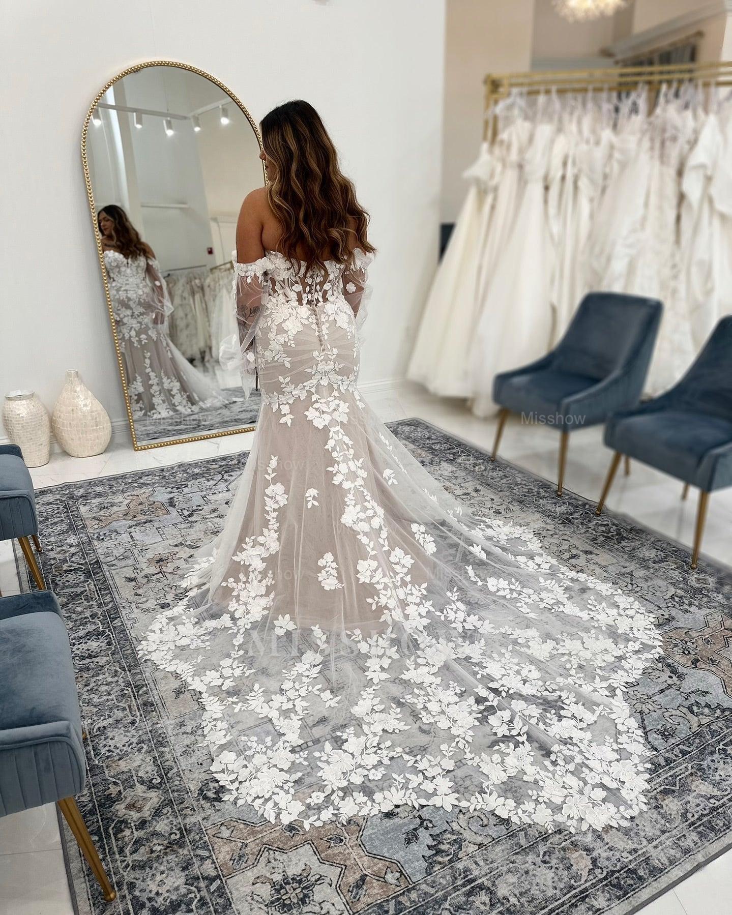 Chic White Mermaid Sweetheart Strapless Sleeveless Lace Chapel Train Tulle Wedding Dress With Appliques