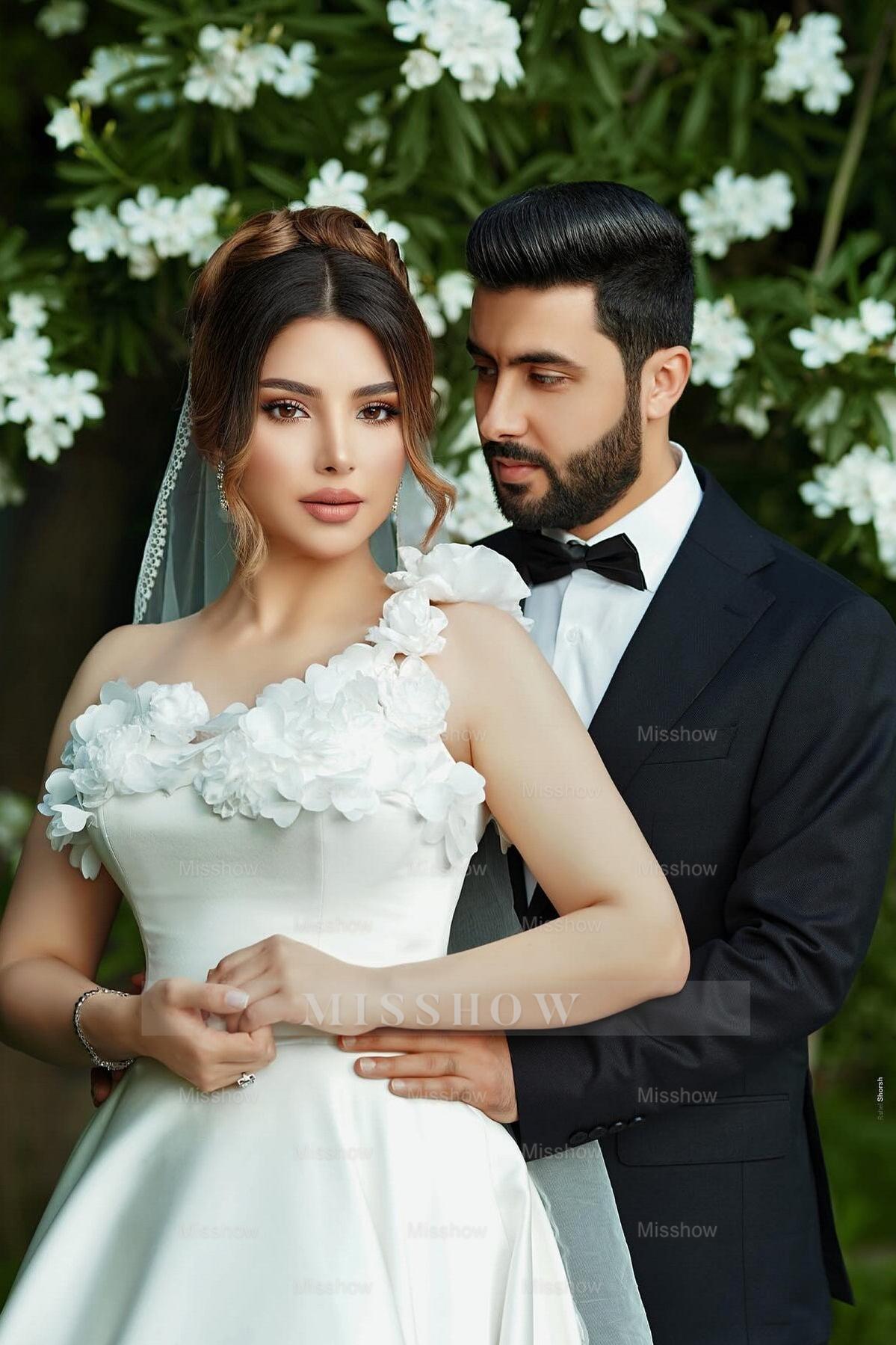 Chic White One-Shoulder Sleeveless Sweep Train Ball Gown Long Satin Wedding Dresses With 3D Flowers