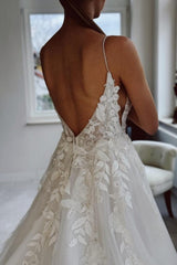 Chic White Spaghetti Strap Sleeveless Beaded Cathedral Train Lace Long Tulle Wedding Dresses