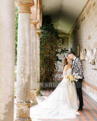 Chic White Sweetheart A-Line Cathedral Train Tulle Wedding Dresses With Appliques
